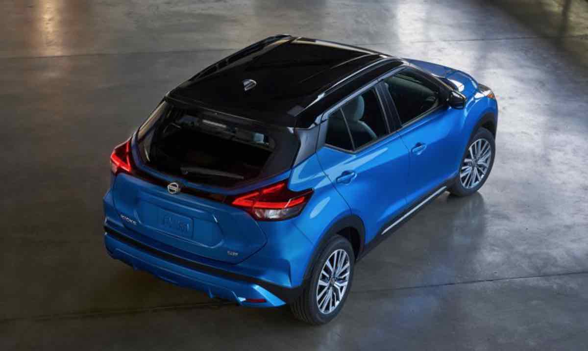 2022 Nissan Kicks Highs Peppy around town, spacious cabin, generous standard equipment. · Lows Anemic at highway speeds, engine sounds thrashy at high